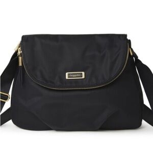 Baggallini Amelia Crossbody Black Bag